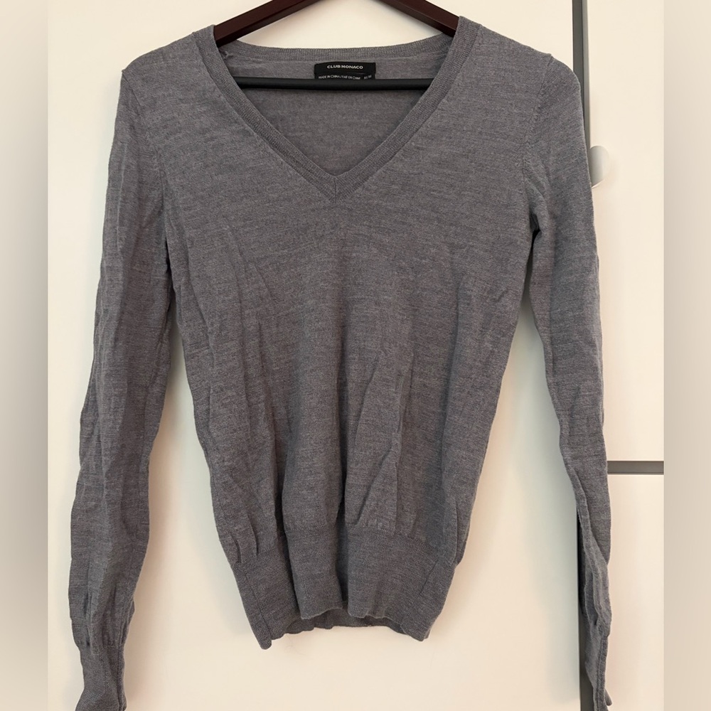 Club Monaco Gray V-Neck Lightweight Knit Sweater